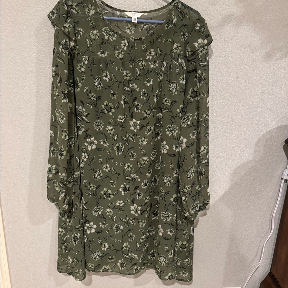 Time and Tru Green Floral Mini Dress